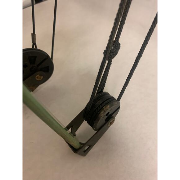 Barnett Banshee Quad Compound Bow and Lil Banshee Bow - Picture 9 of 9